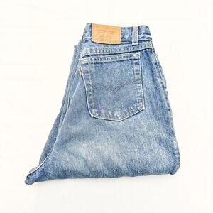 Levi's Vintage Wash Mom Style Denim Jeans Medium Wash Zip Fly Size 10